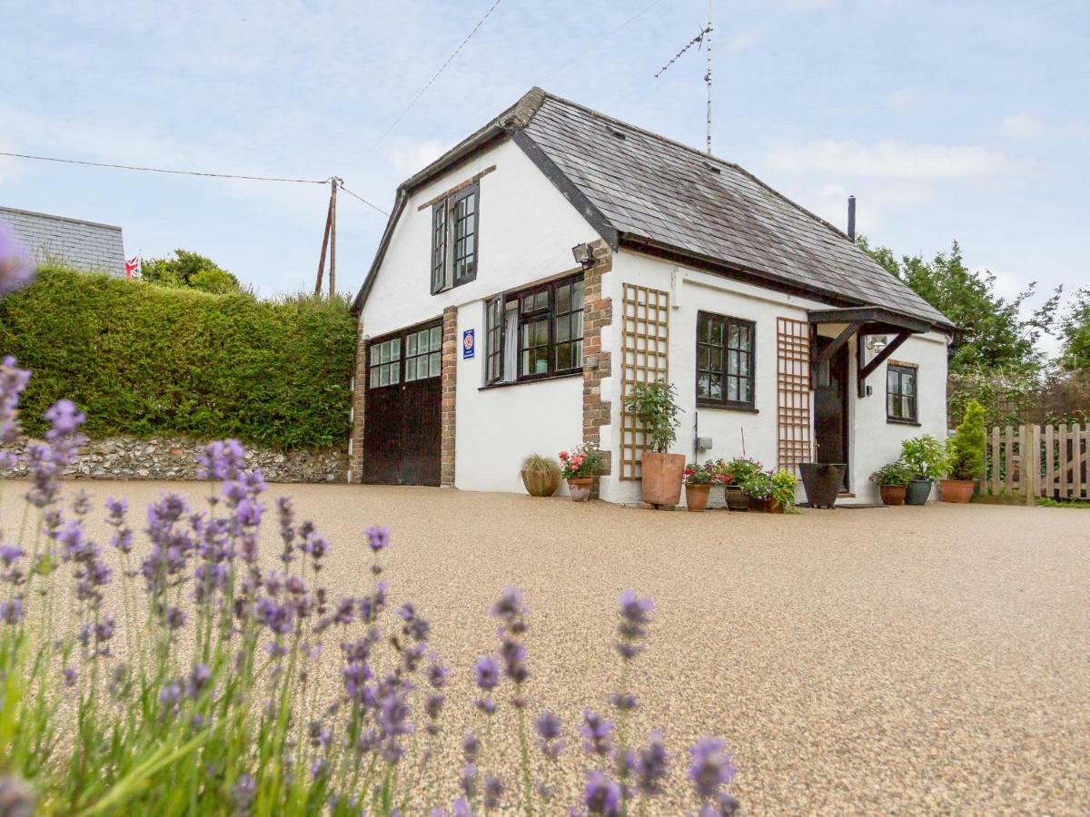 Little England Cottage Milborne Saint Andrew Eksteriør billede